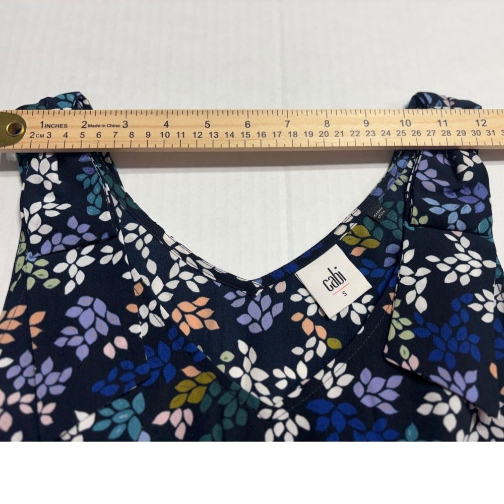 Cabi Cinco Floral Shift Dress S EUC Blue Multicolor V-Neck Coquette Cottagecore - Picture 7 of 10